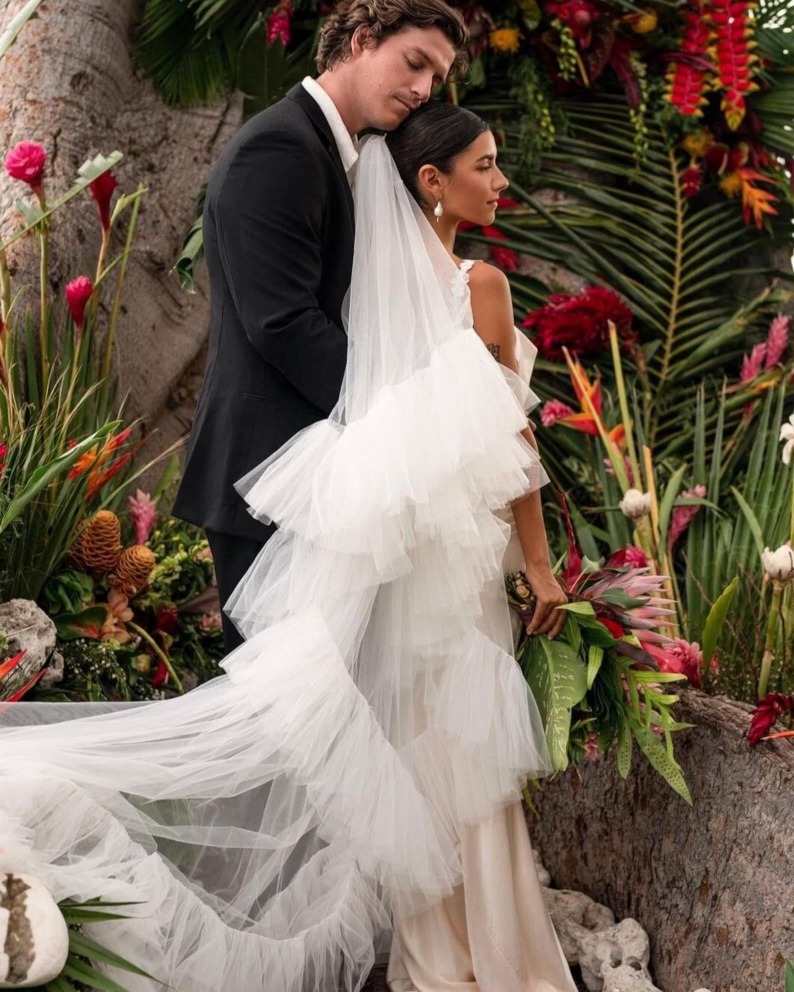 Ruffle Veil
