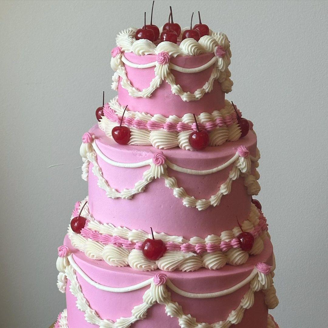 Saint Street Cakes portfolio 2
