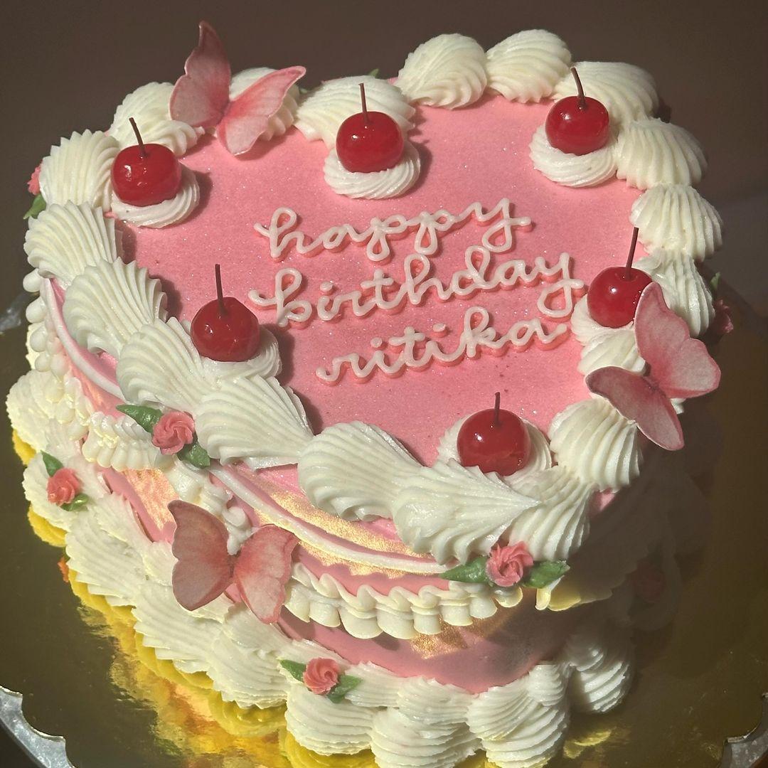 Saint Street Cakes portfolio 3