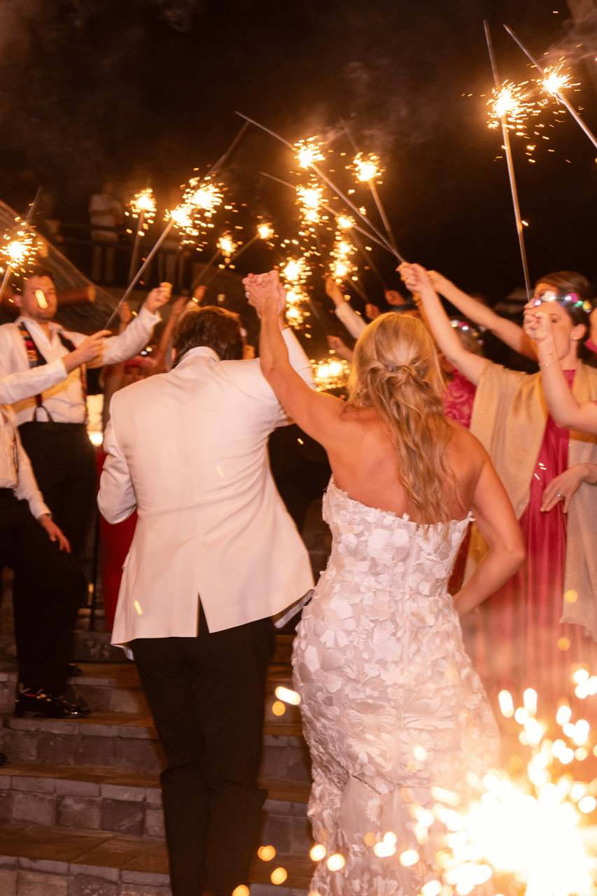 A Non-Traditional Spring Wedding at Esperanza photo 5