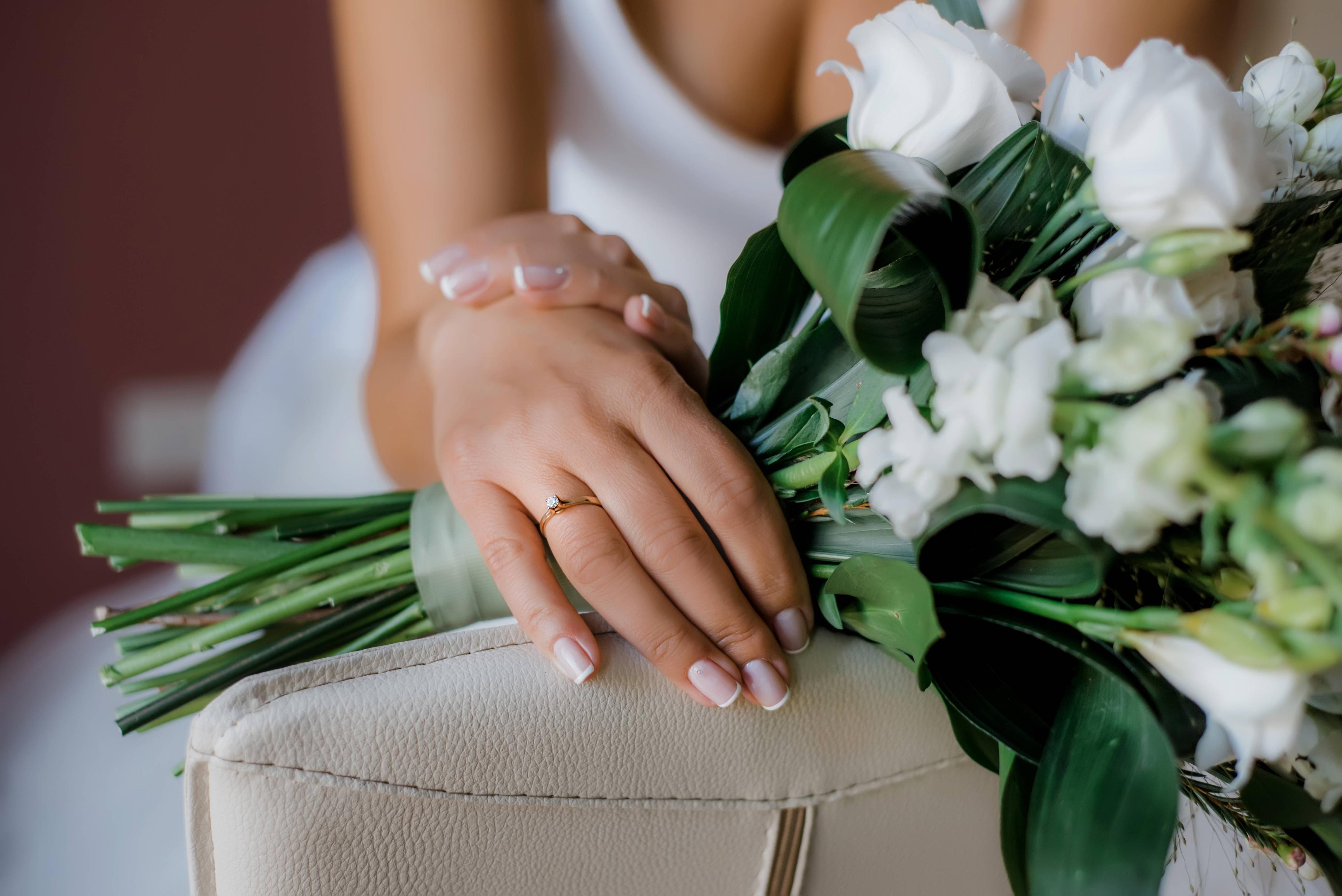 27 Wedding Manicure Trends for Every 2024 Bride
