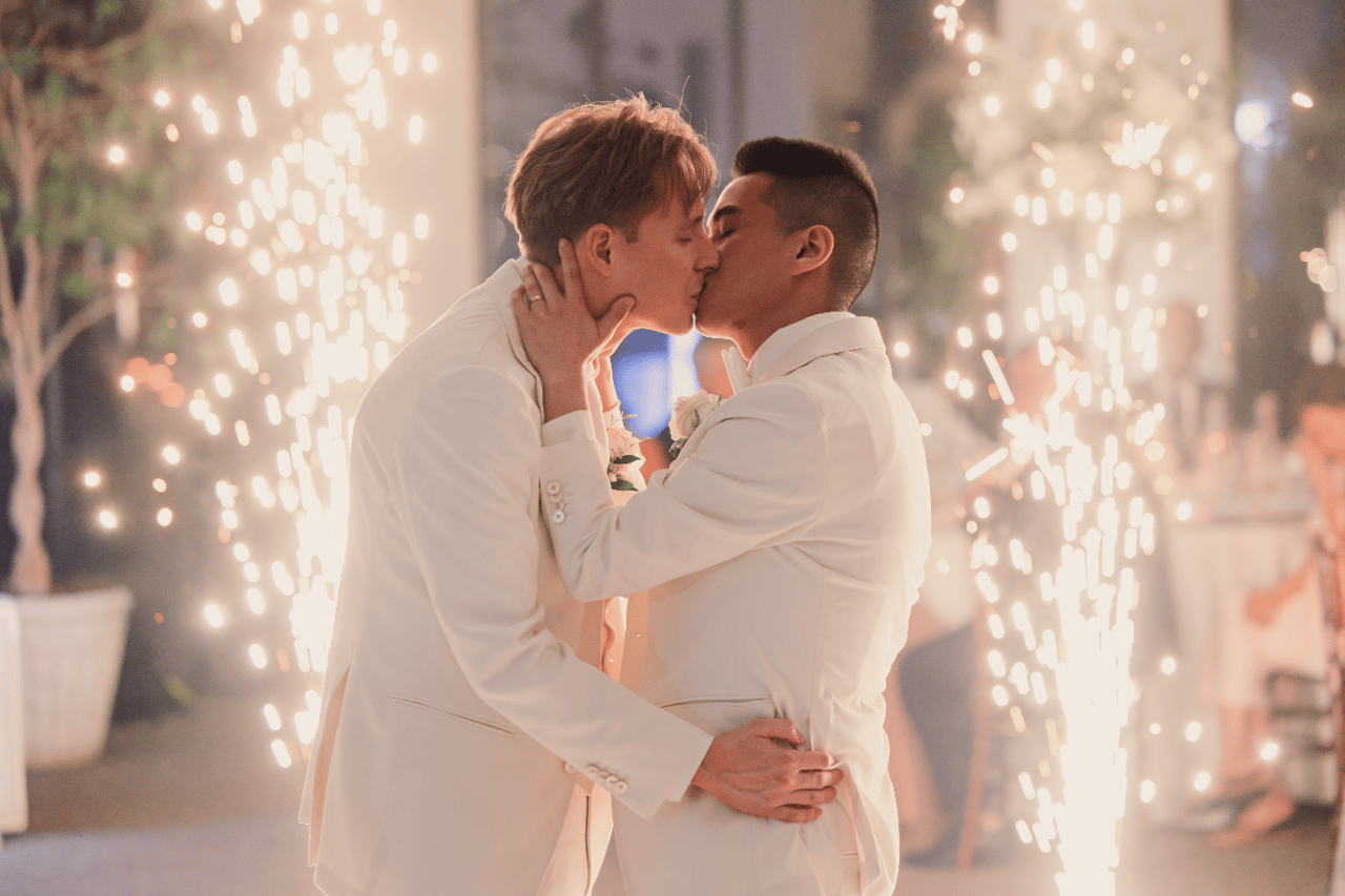A Classic Spring Wedding at The Lake Club photo 3