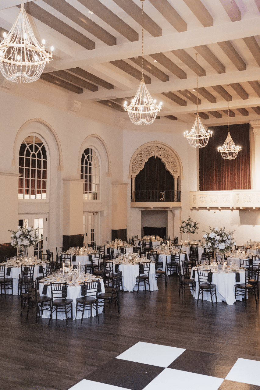 Leo Ballroom