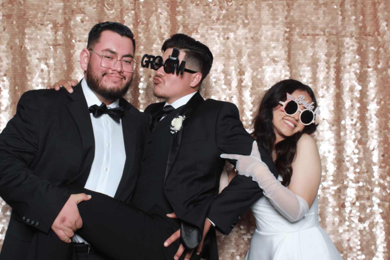 Snapped Photobooth portfolio 1