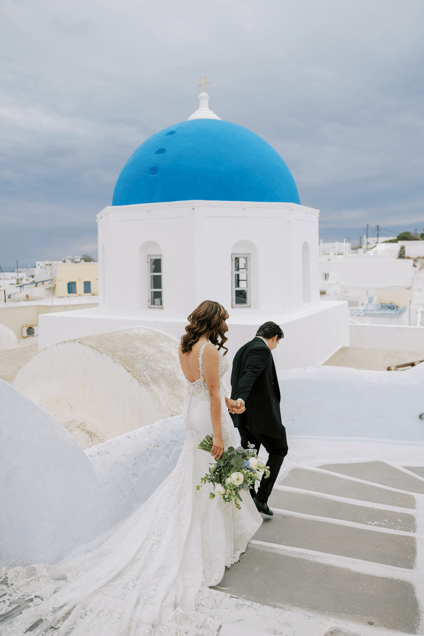 A Romantic Summer Wedding at Venetsanos Winery