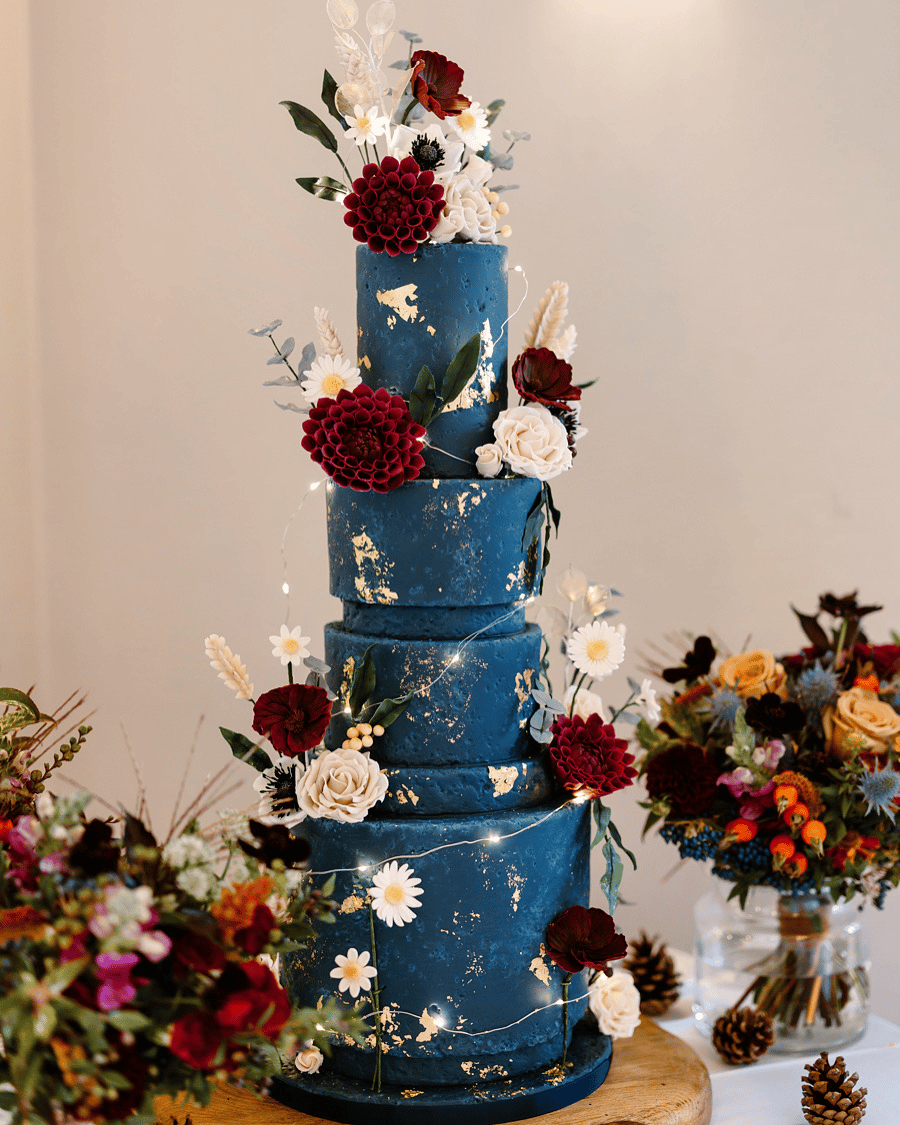 Cake Design by Holly Miller portfolio 3