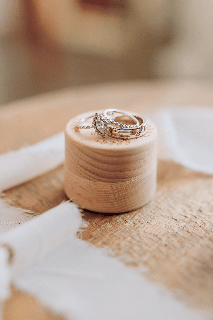 A Classic Winter Wedding at Bridle Oaks photo 3