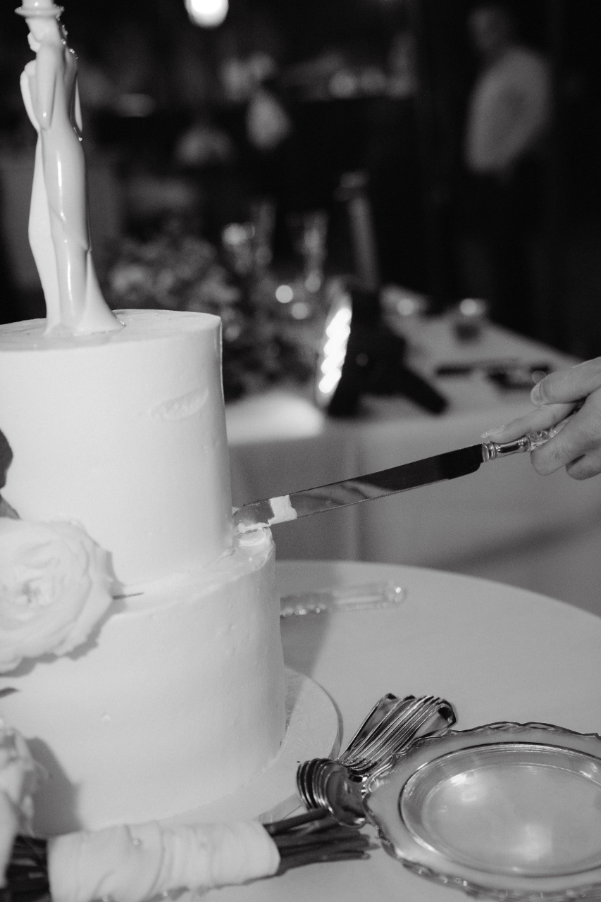 A Modern Spring Wedding at Thalatta Estate photo 2