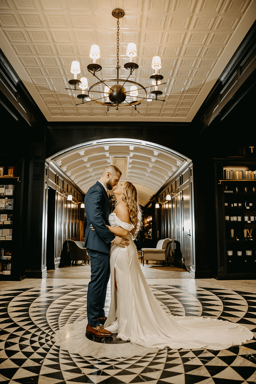 A Romantic Spring Wedding at Oxford Exchange