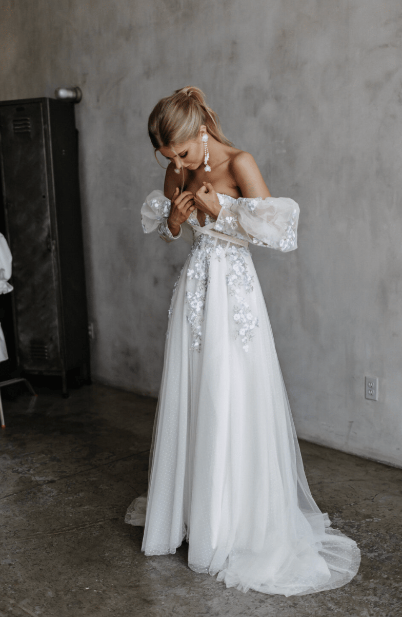 Elenor's Bridal