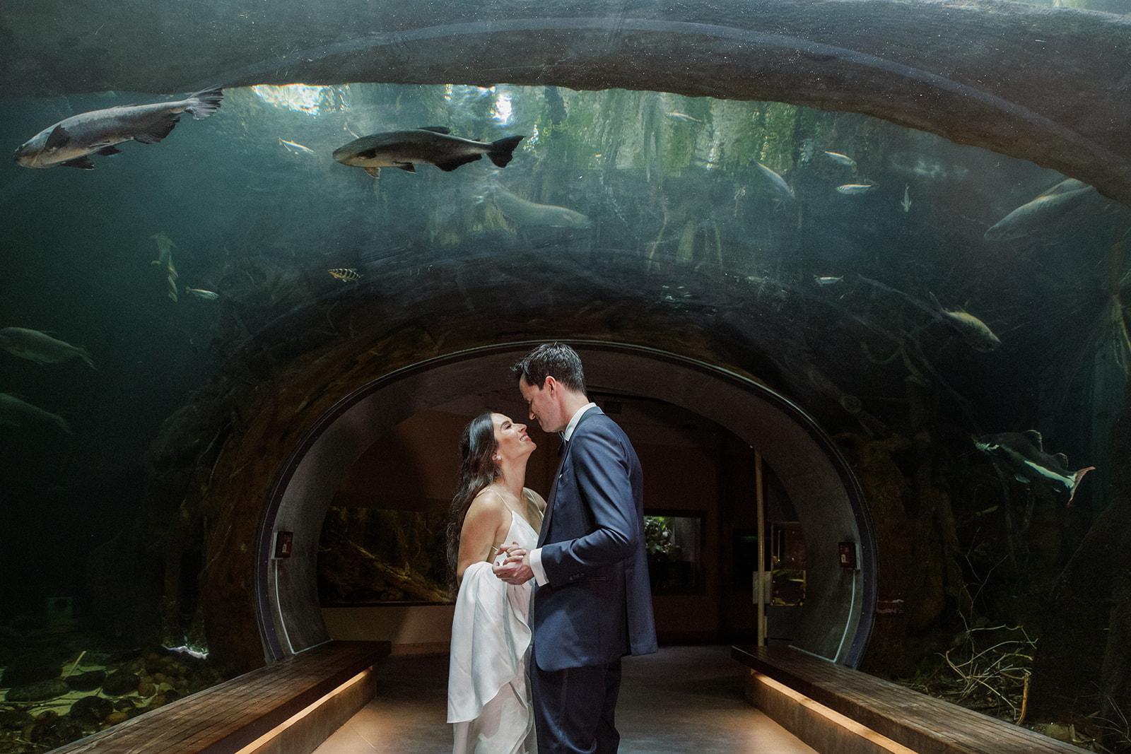 A Modern Spring Wedding at the California Academy of Sciences 15