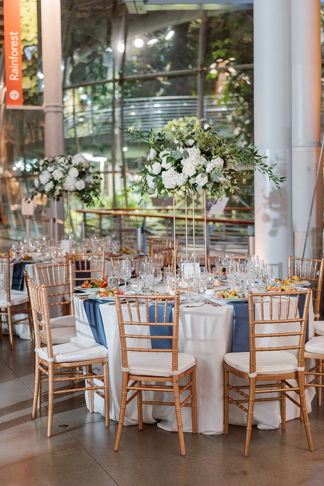 A Modern Spring Wedding at the California Academy of Sciences 34