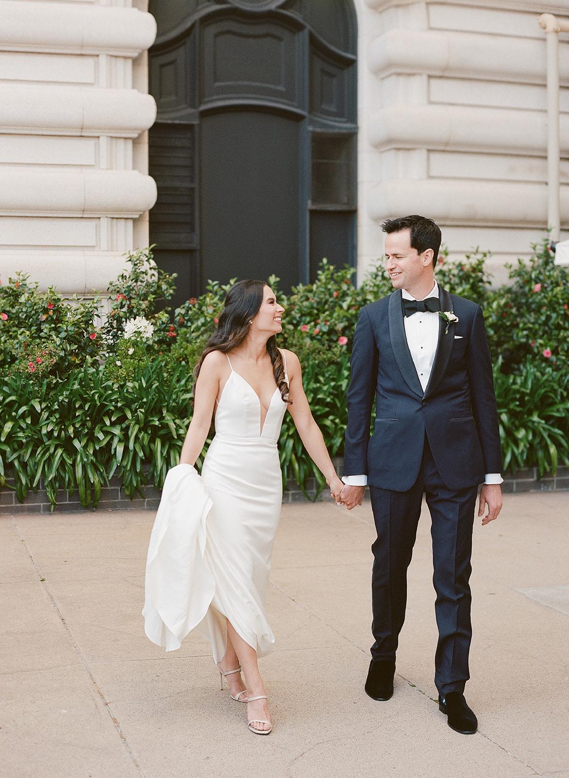 A Modern Spring Wedding at the California Academy of Sciences 48