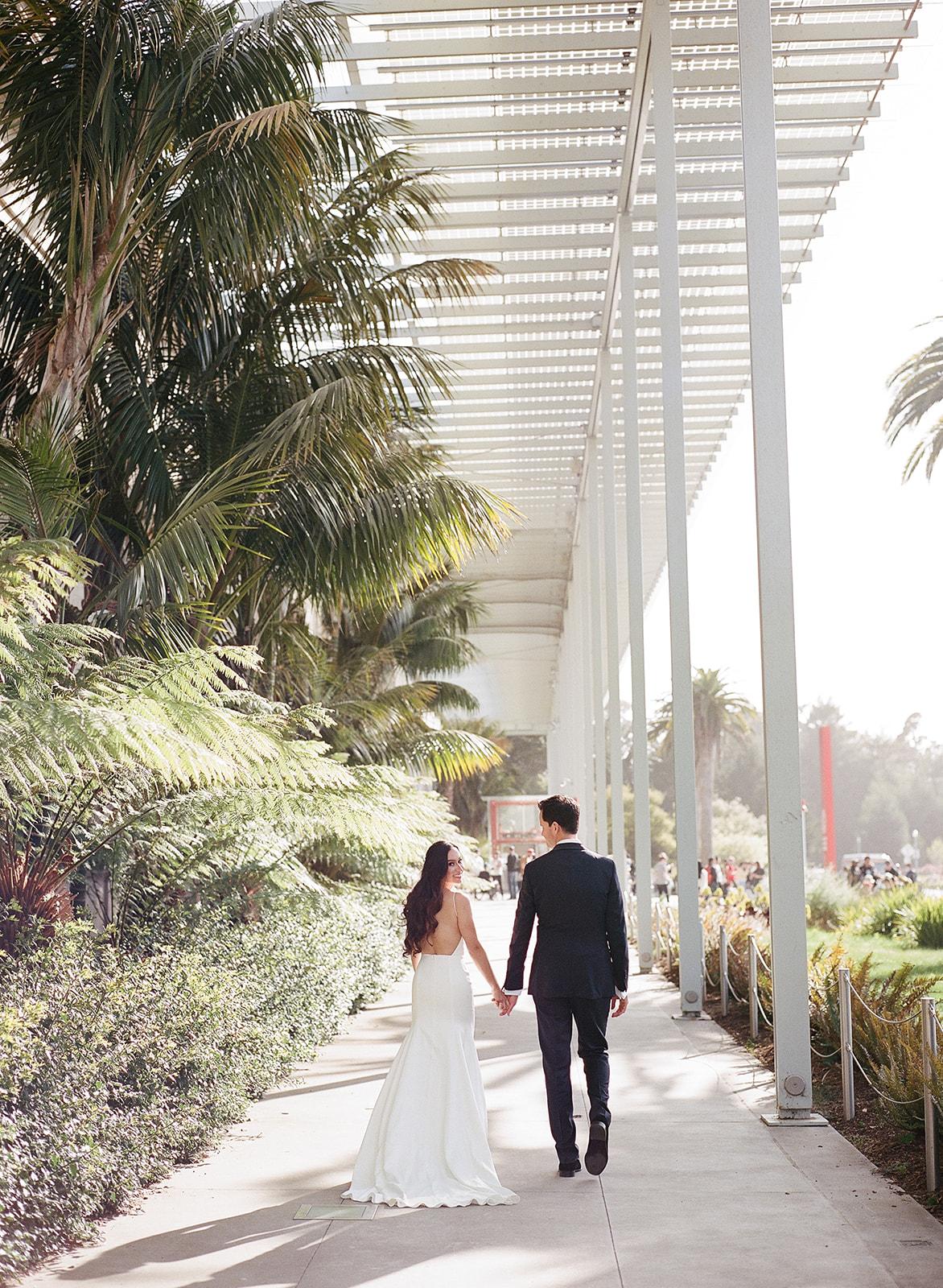 A Modern Spring Wedding at the California Academy of Sciences 59