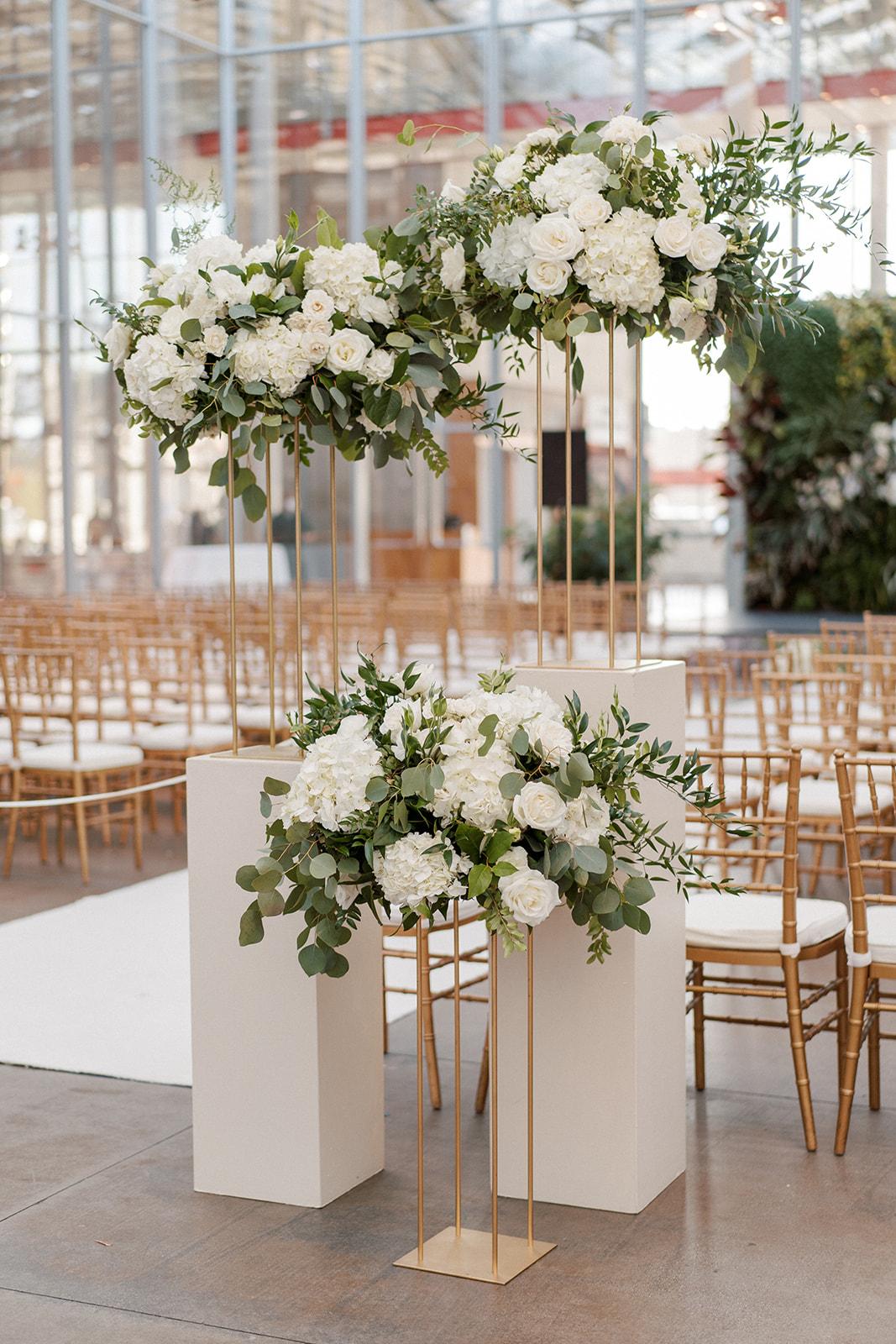 A Modern Spring Wedding at the California Academy of Sciences 49