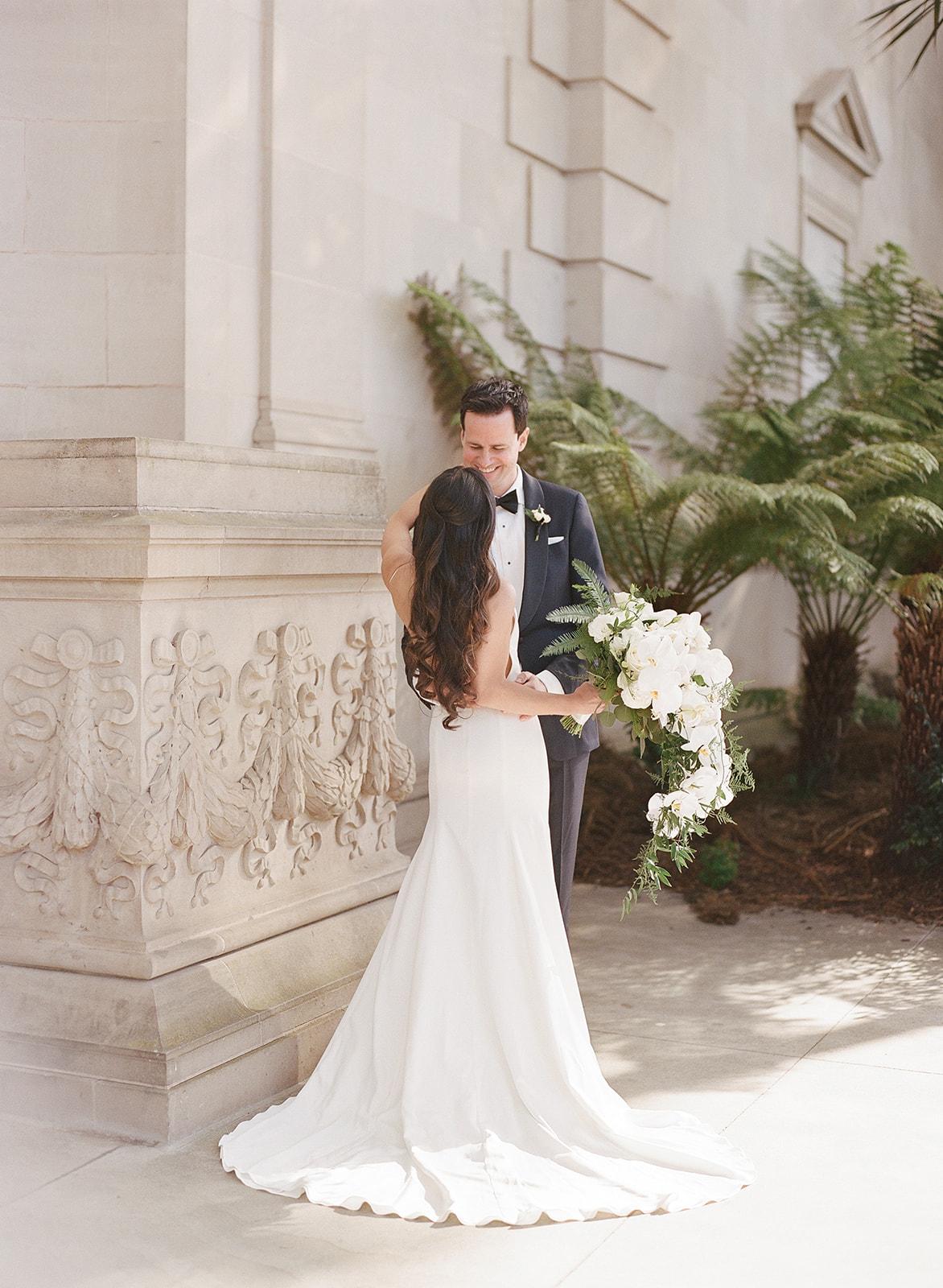 A Modern Spring Wedding at the California Academy of Sciences 17