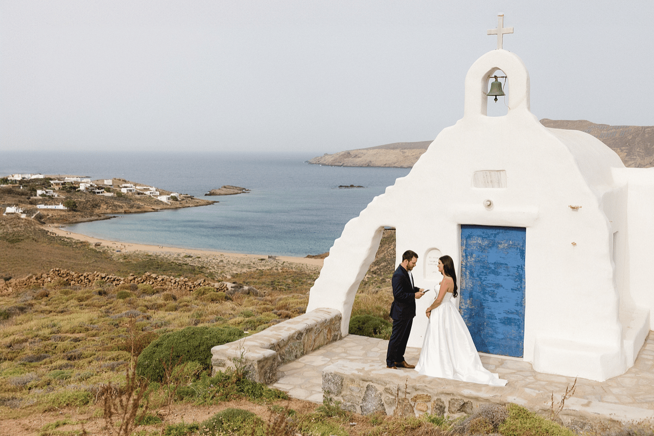 A Modern Spring Wedding at Summer Mood Villas