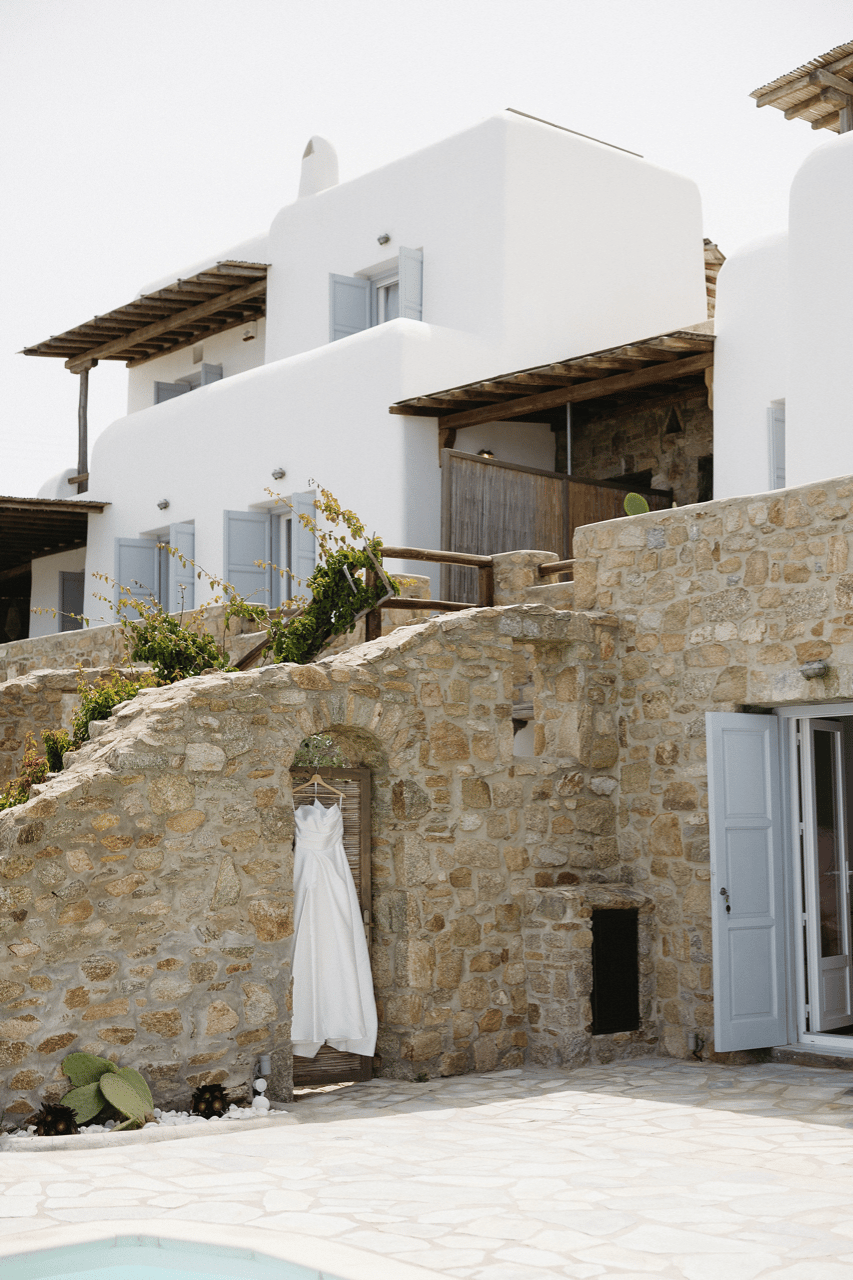 A Modern Spring Wedding at Summer Mood Villas photo 3