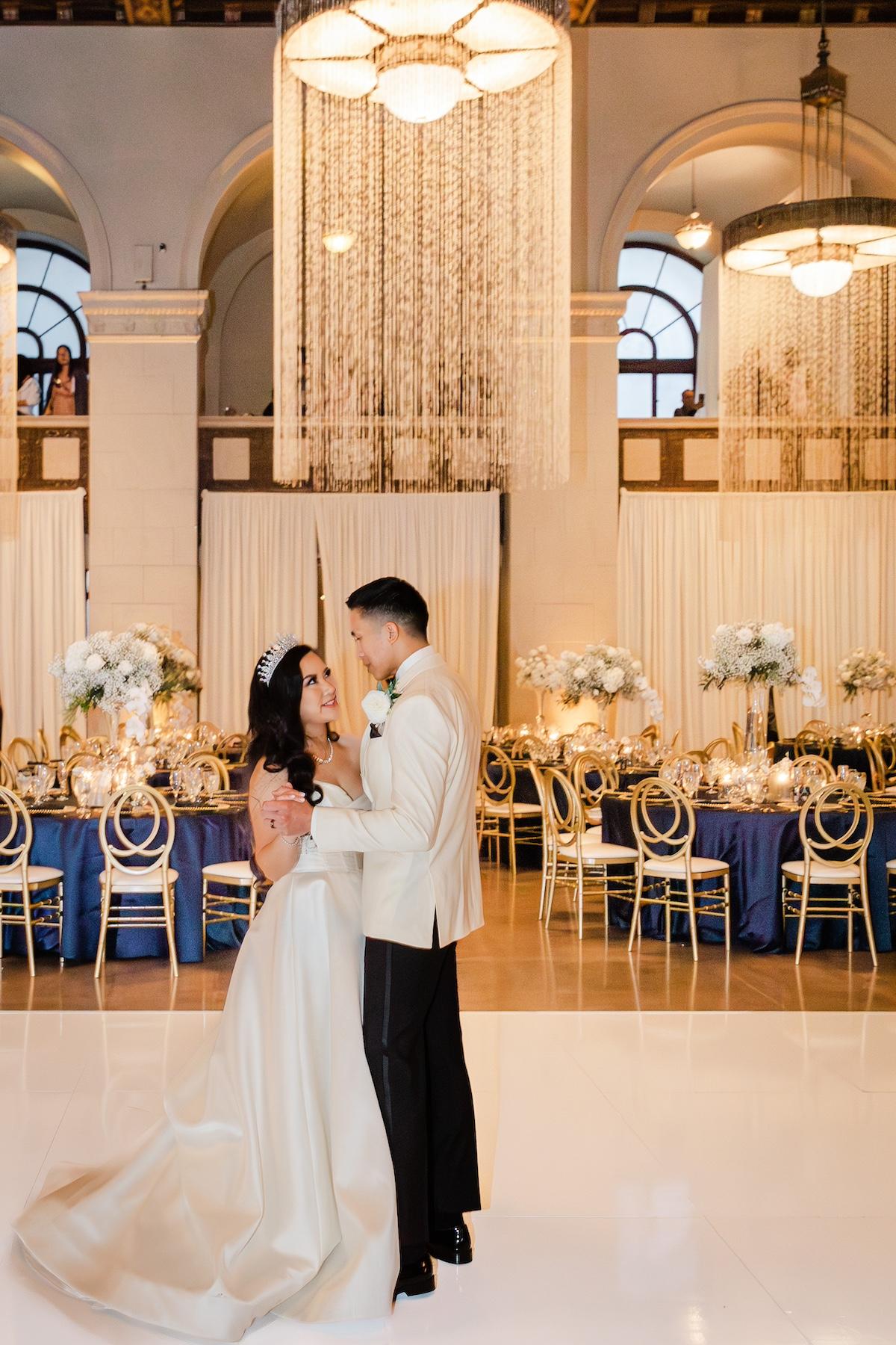 A Glamorous Spring Wedding at The Majestic 54