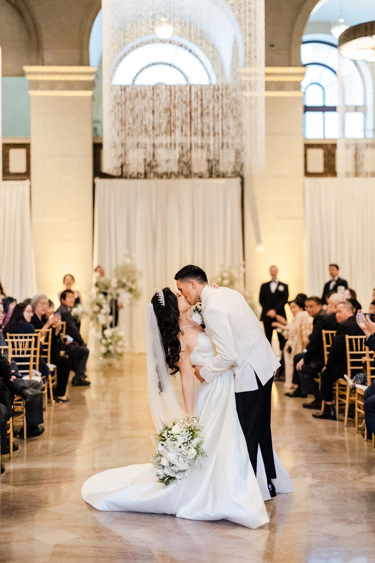 A Glamorous Spring Wedding at The Majestic 39