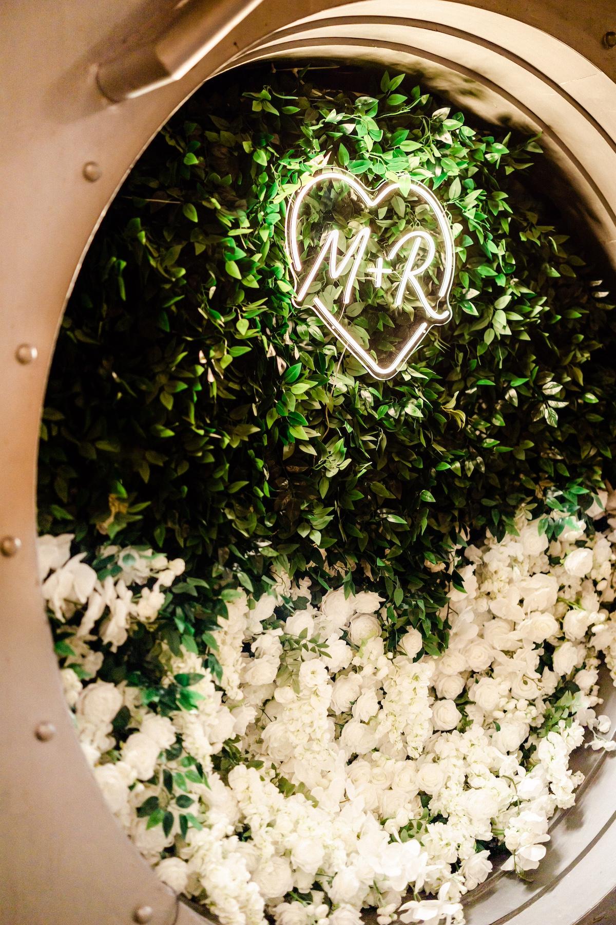 A Glamorous Spring Wedding at The Majestic 102