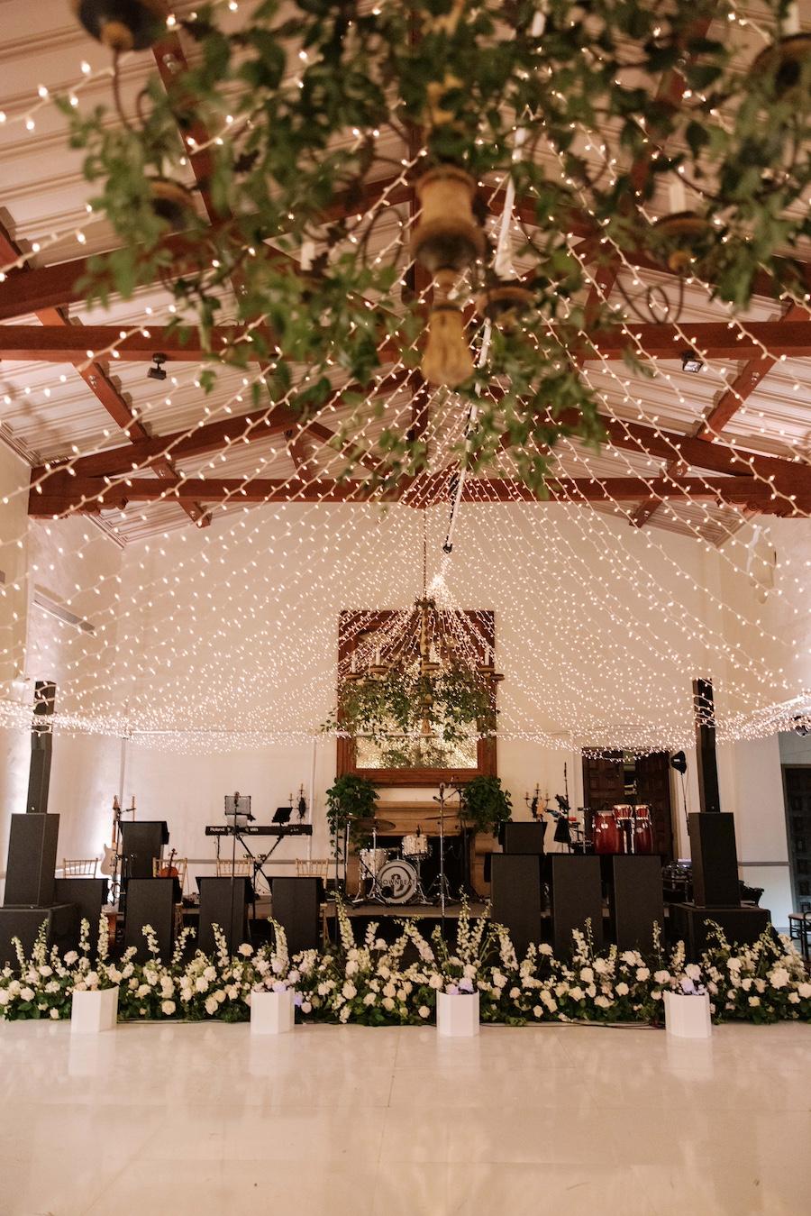 A Modern Spring Wedding at the Bel-Air Bay Club 92