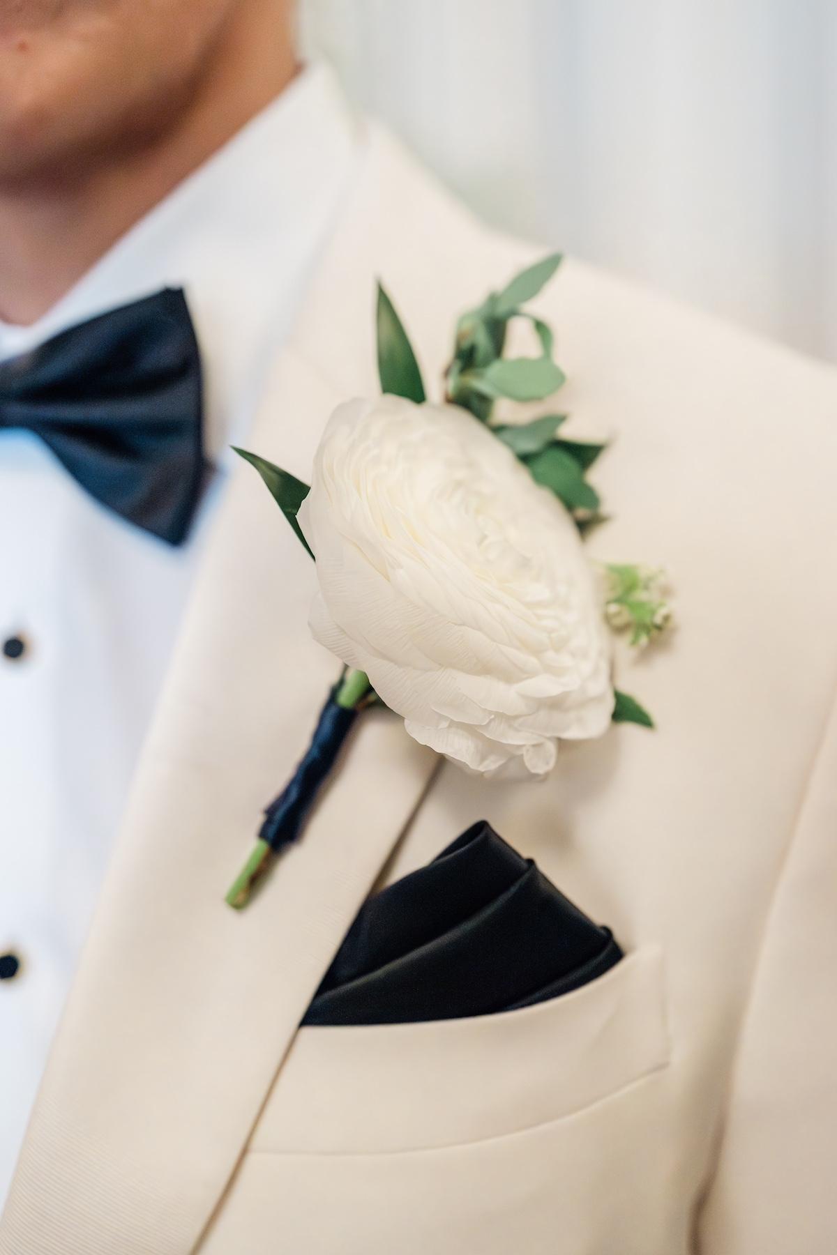 A Glamorous Spring Wedding at The Majestic 1