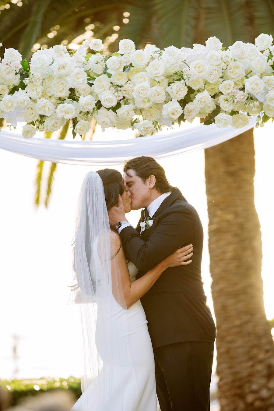 A Modern Spring Wedding at the Bel-Air Bay Club 90