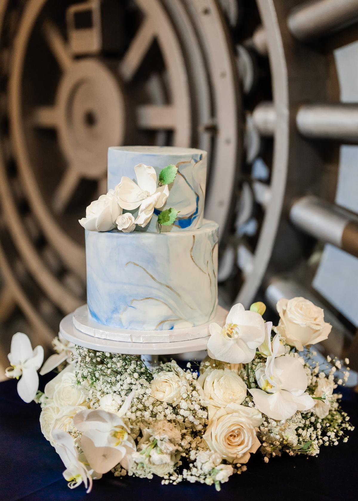 A Glamorous Spring Wedding at The Majestic 12