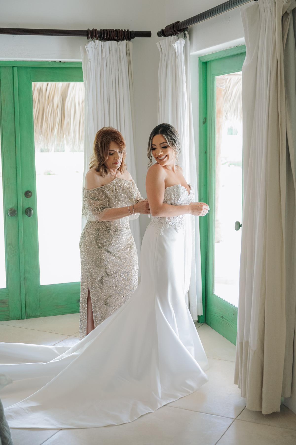 A Romantic Summer Wedding at the Casa De Campo 32