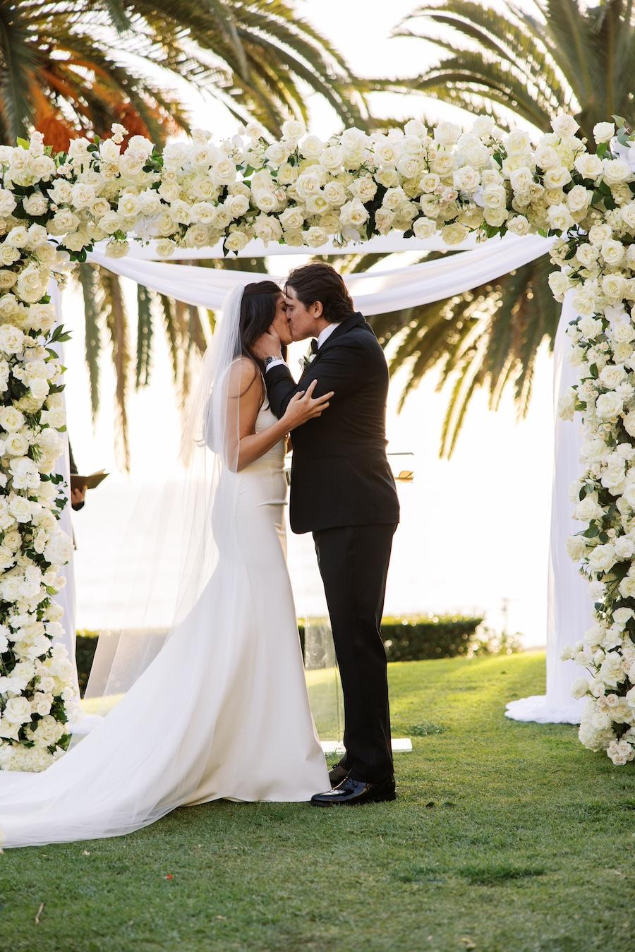 A Modern Spring Wedding at the Bel-Air Bay Club 99