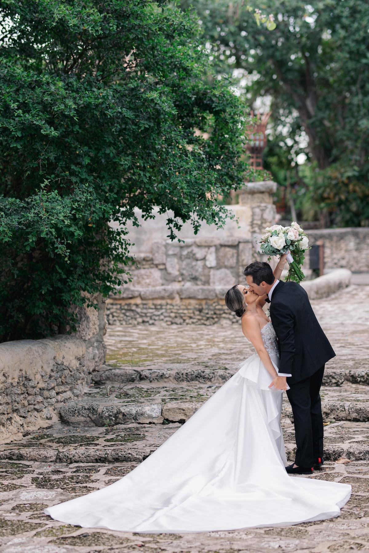 A Romantic Summer Wedding at the Casa De Campo 71
