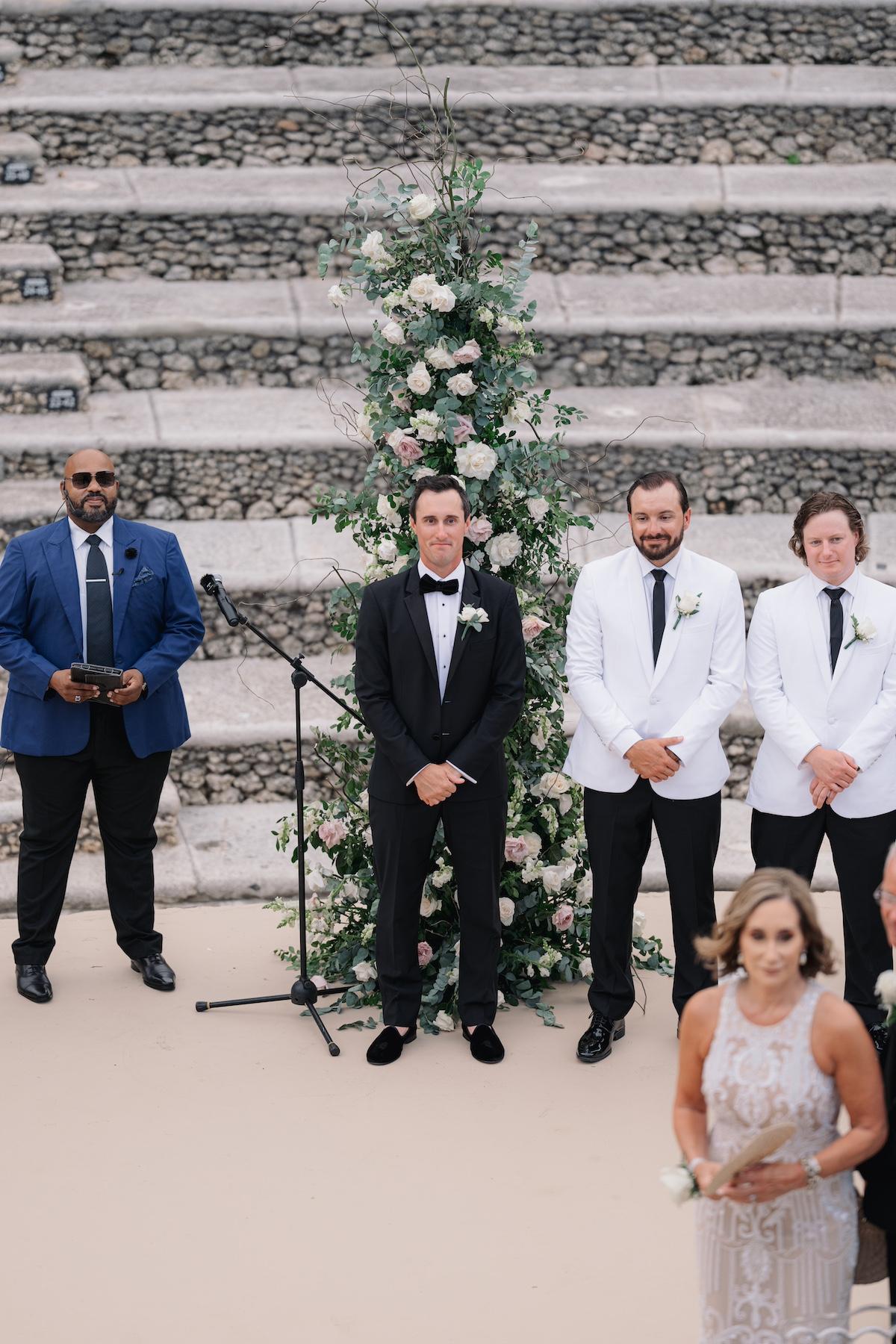 A Romantic Summer Wedding at the Casa De Campo 44
