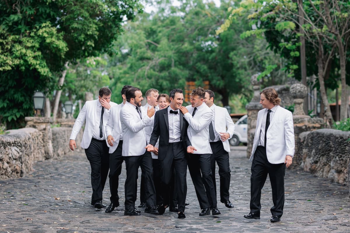A Romantic Summer Wedding at the Casa De Campo 9