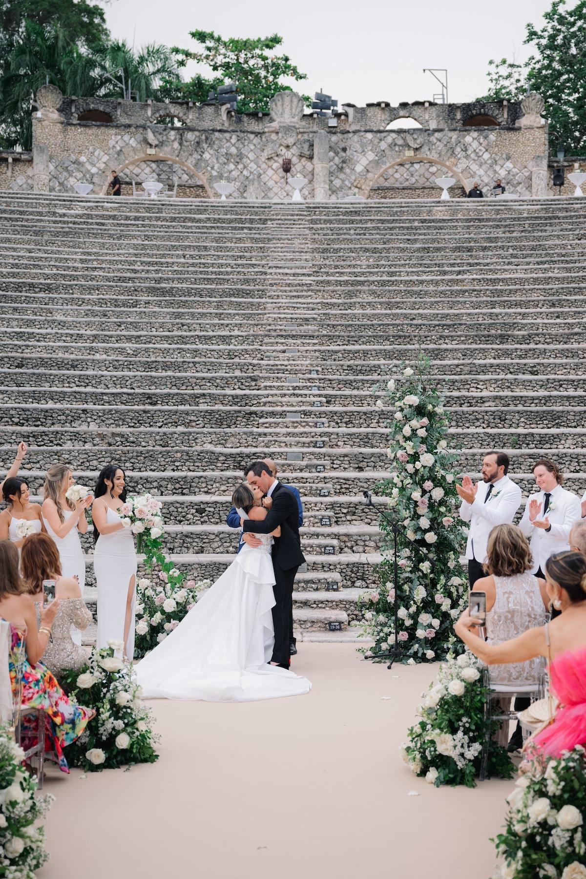 A Romantic Summer Wedding at the Casa De Campo 74