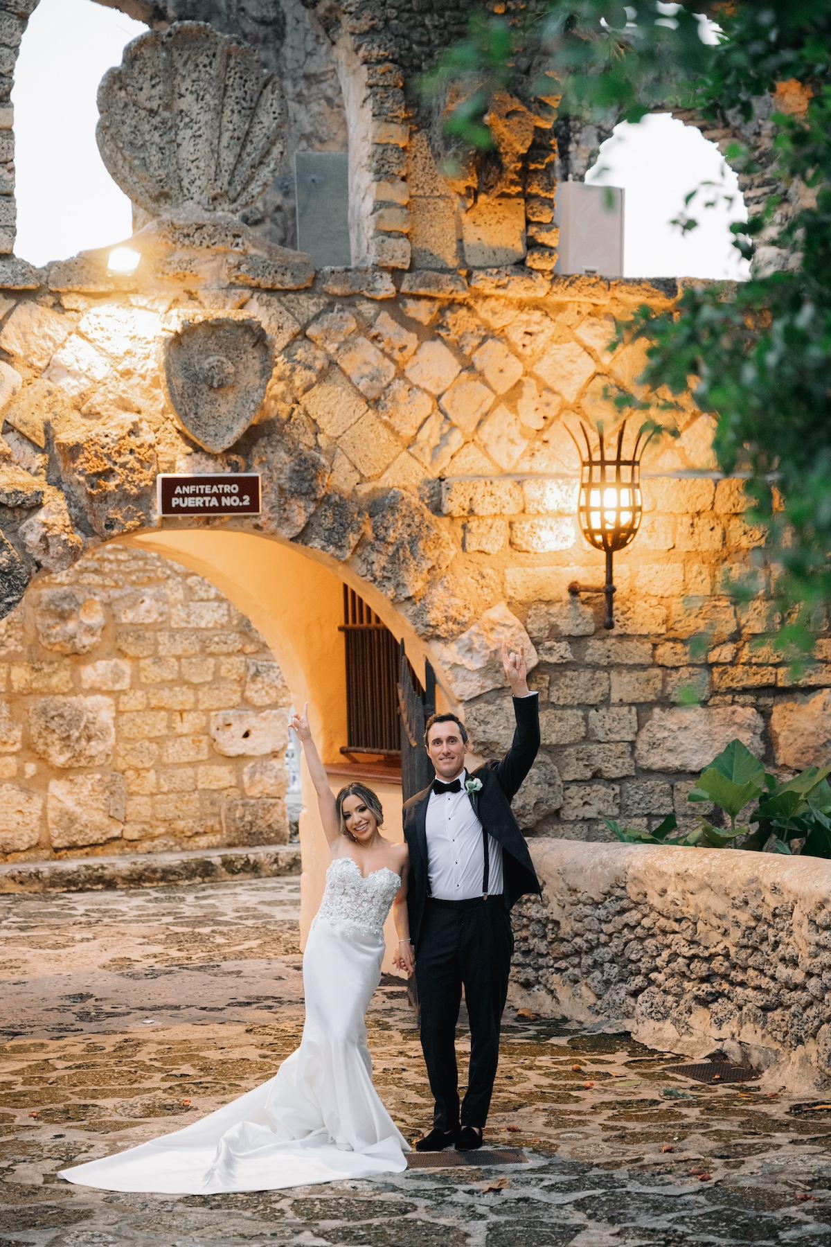 A Romantic Summer Wedding at the Casa De Campo 102
