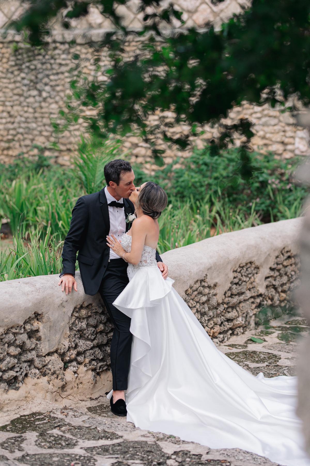 A Romantic Summer Wedding at the Casa De Campo 90