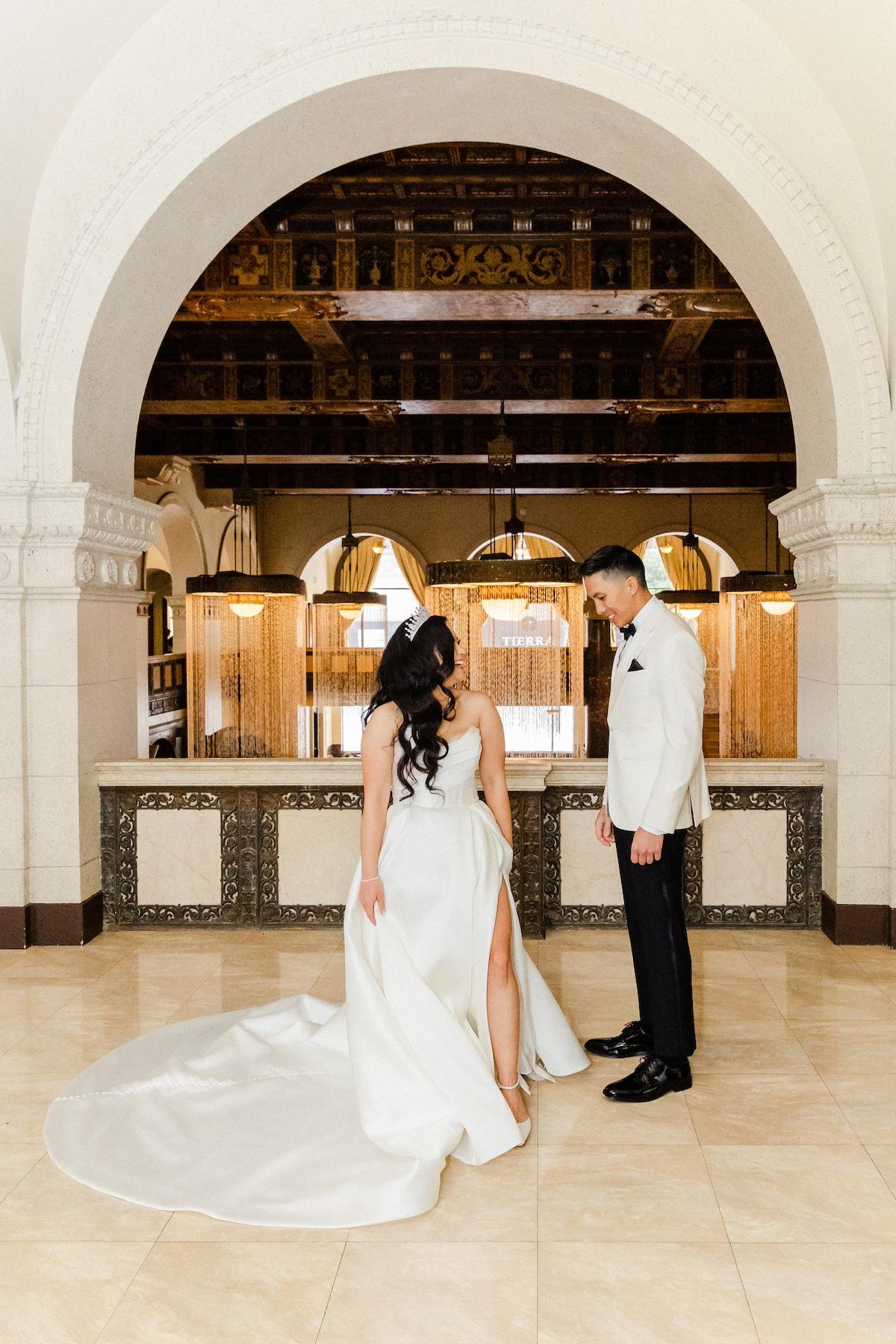 A Glamorous Spring Wedding at The Majestic 77