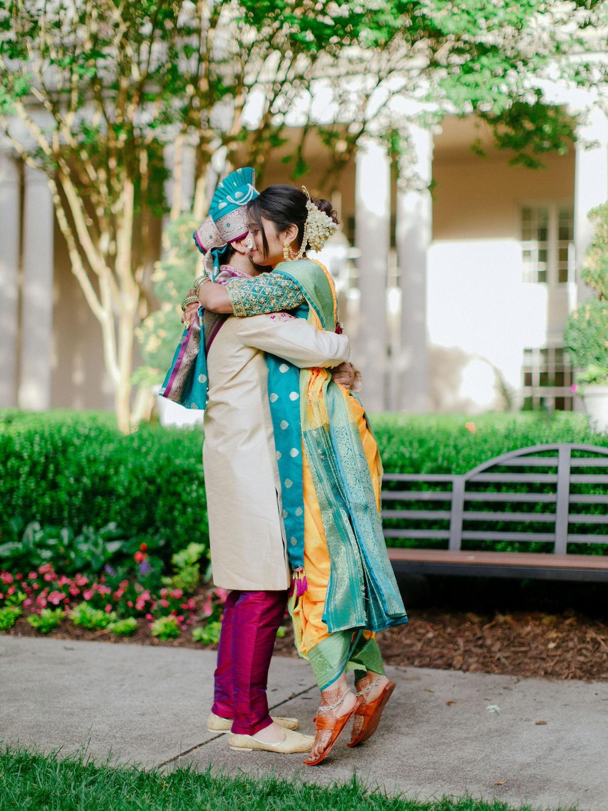 A Classic Spring Wedding at The Plaza Midtown Clubroom 26