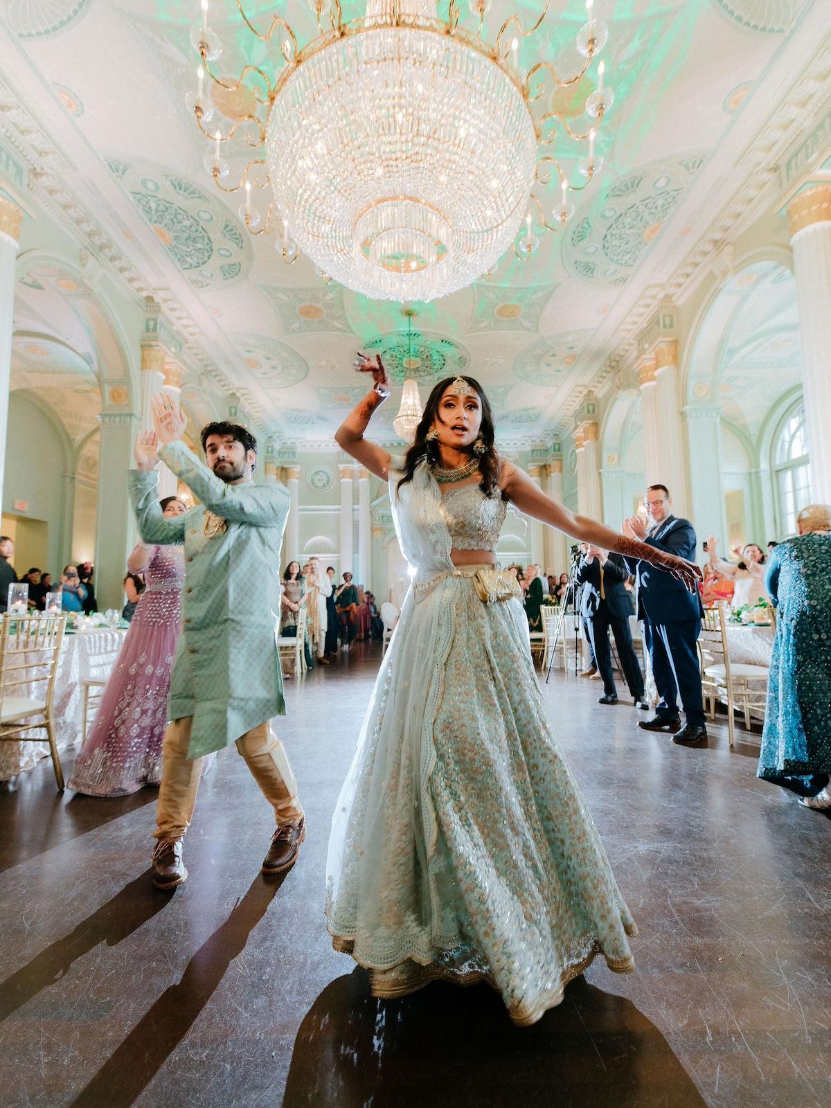 A Classic Spring Wedding at The Plaza Midtown Clubroom 36