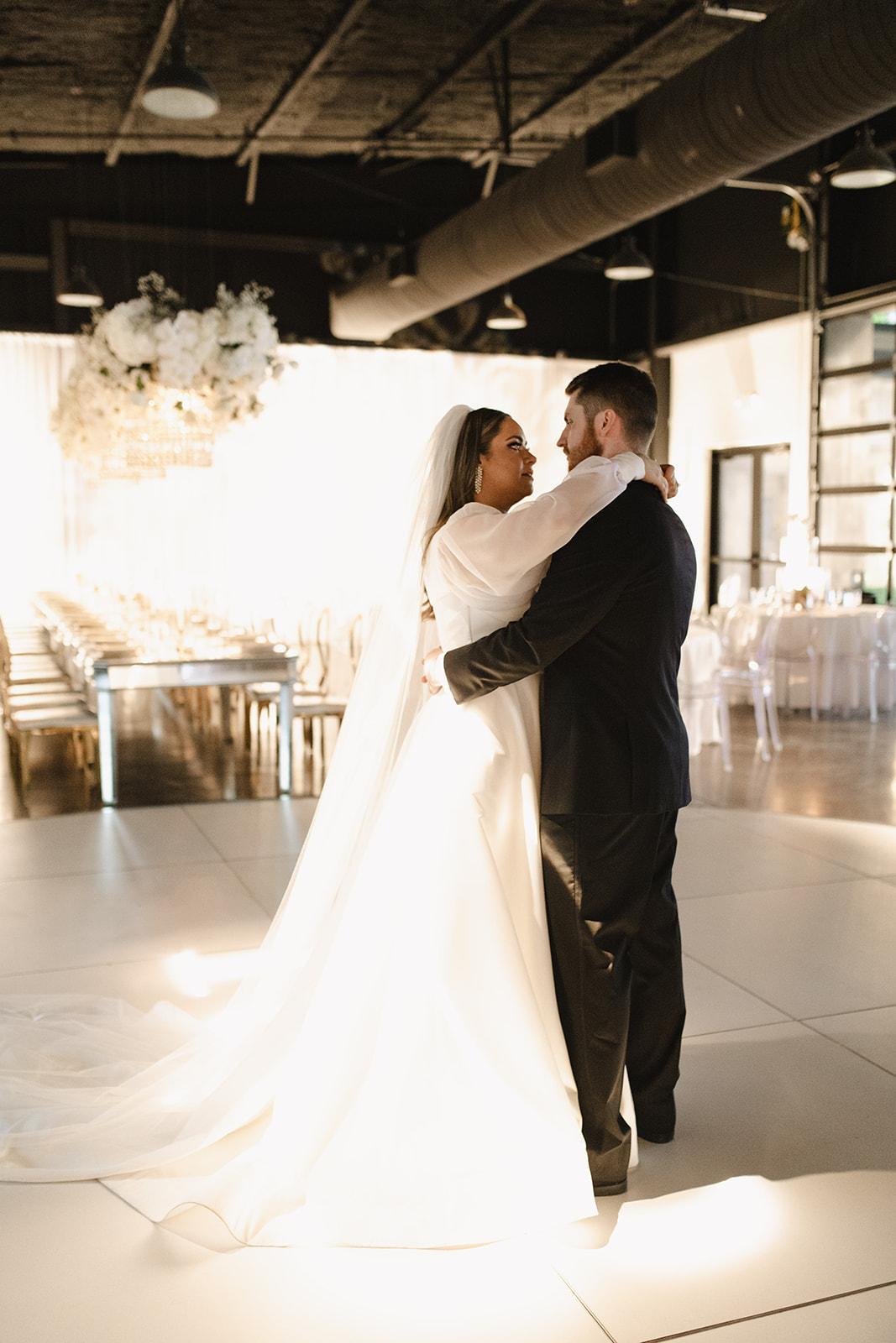 A Classic Spring Wedding at The Estate at Cherokee Dock 16