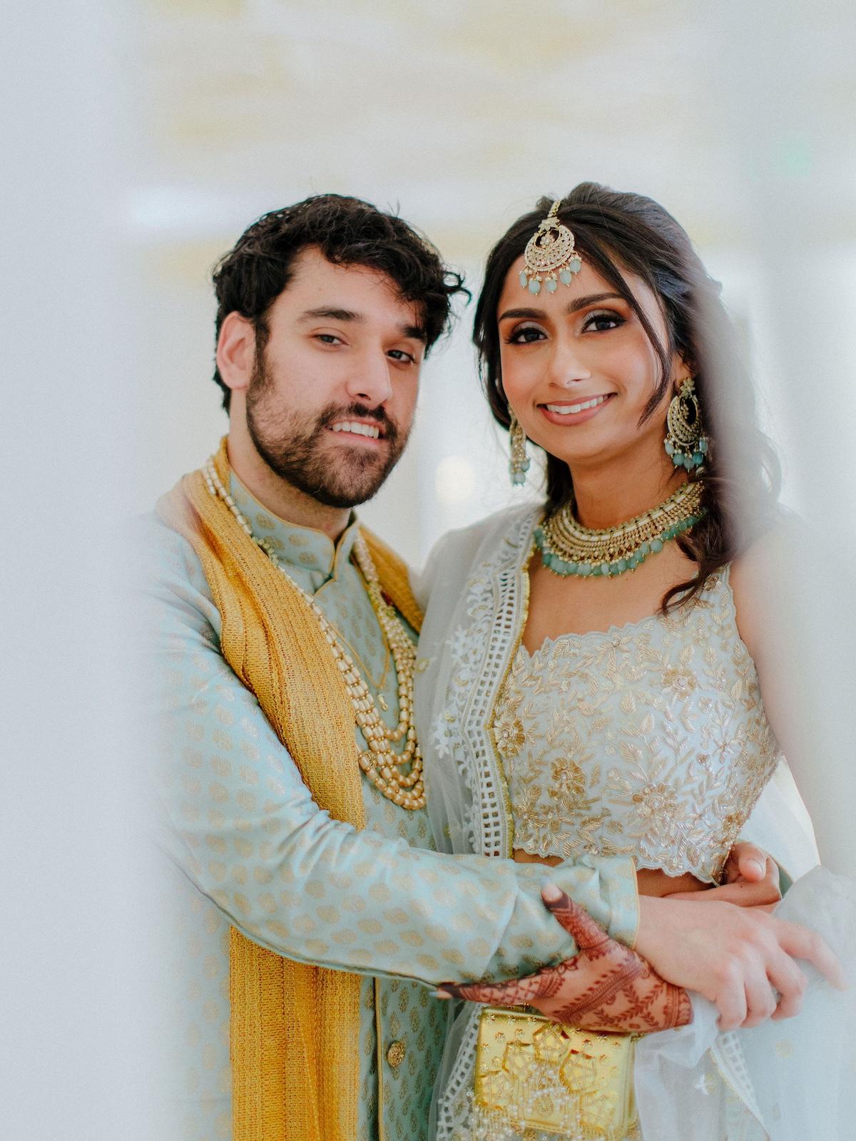 A Classic Spring Wedding at The Plaza Midtown Clubroom 13