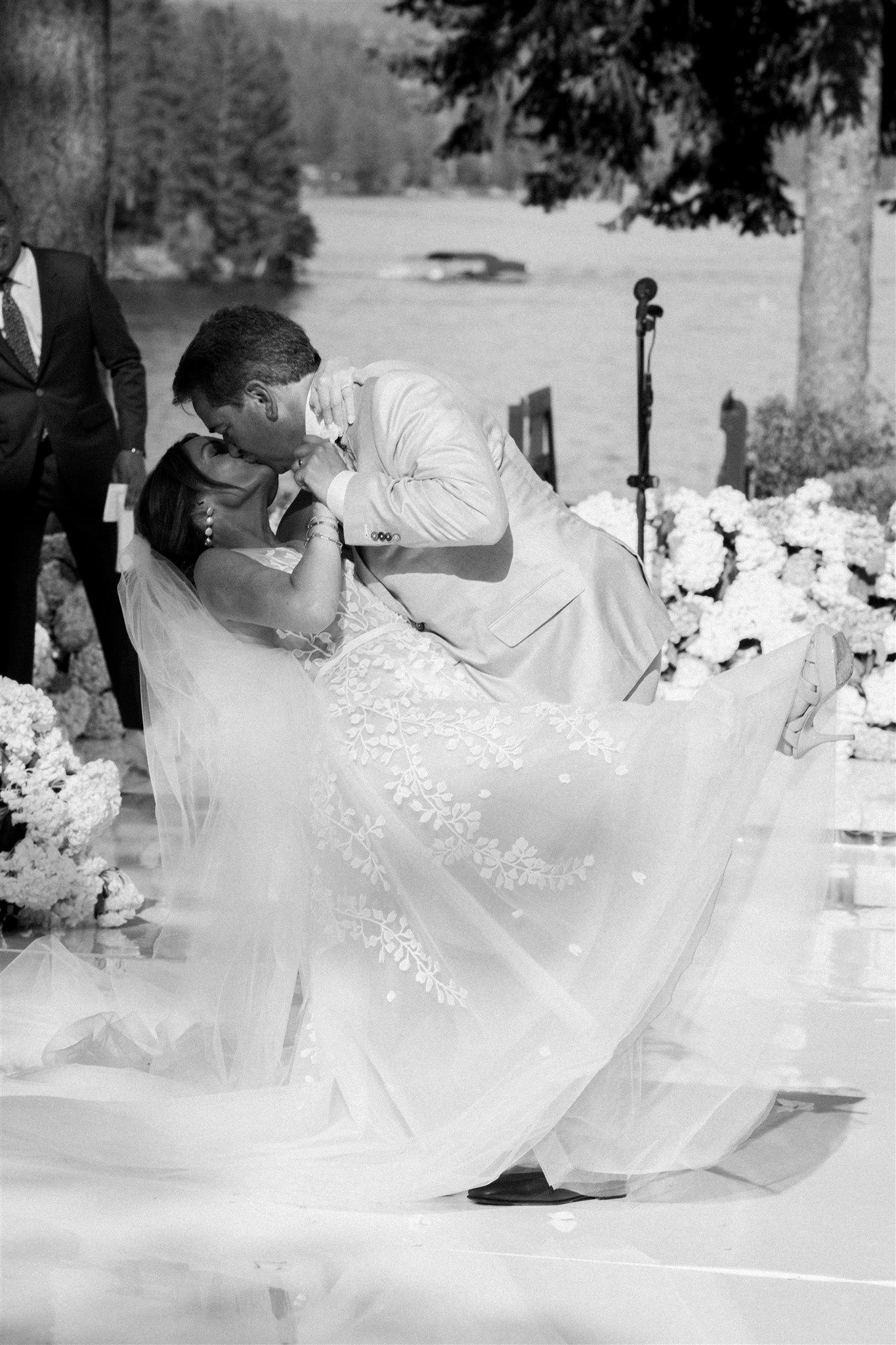 A Romantic Summer Wedding on Hayden Lake photo 2