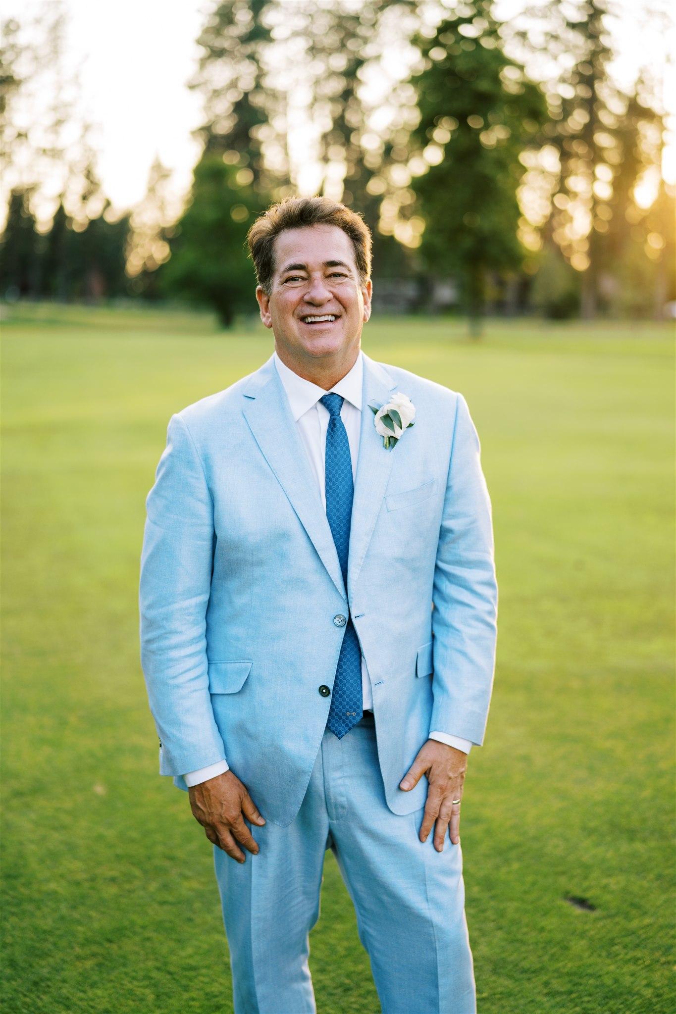 A Romantic Summer Wedding on Hayden Lake 24