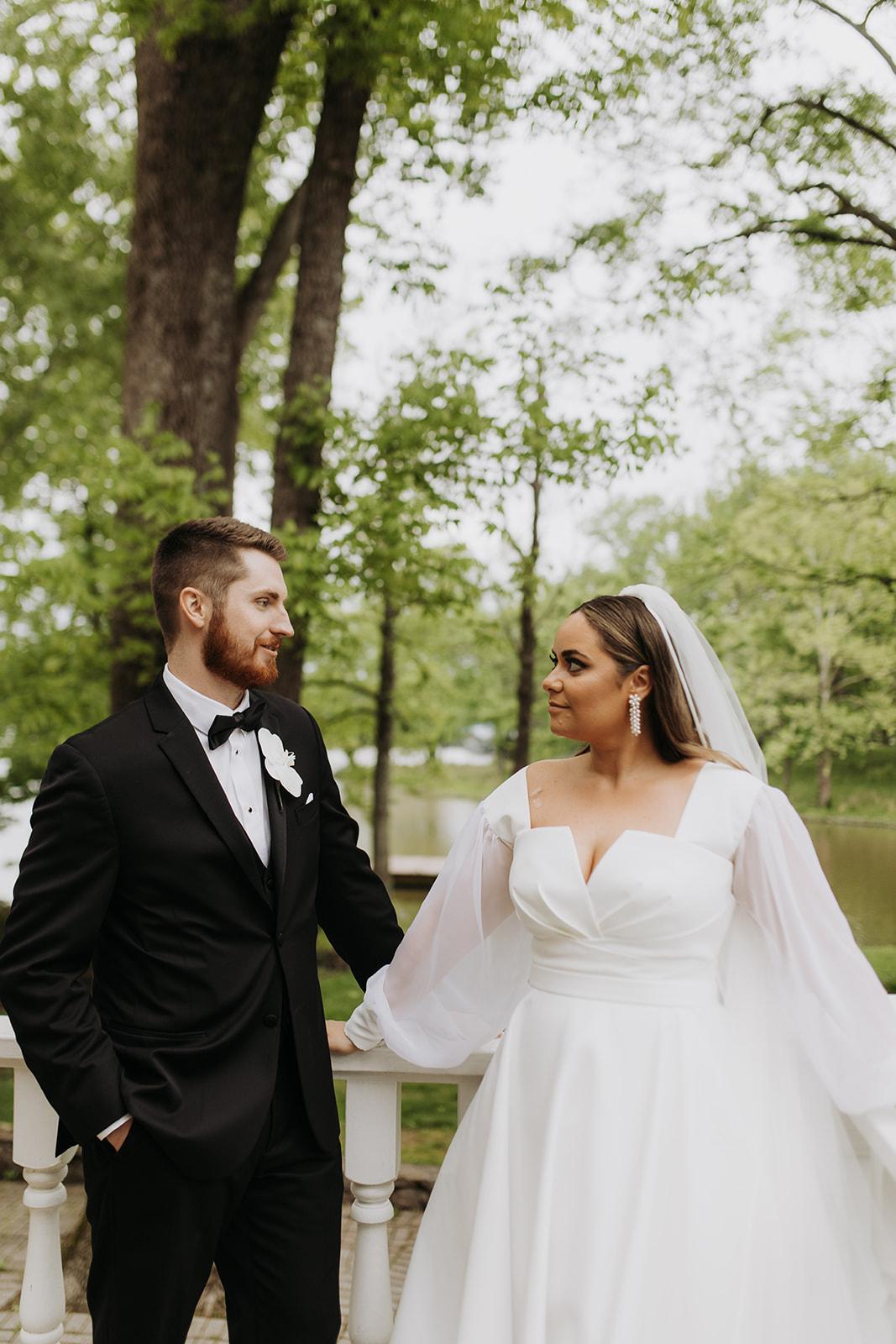 A Classic Spring Wedding at The Estate at Cherokee Dock 24