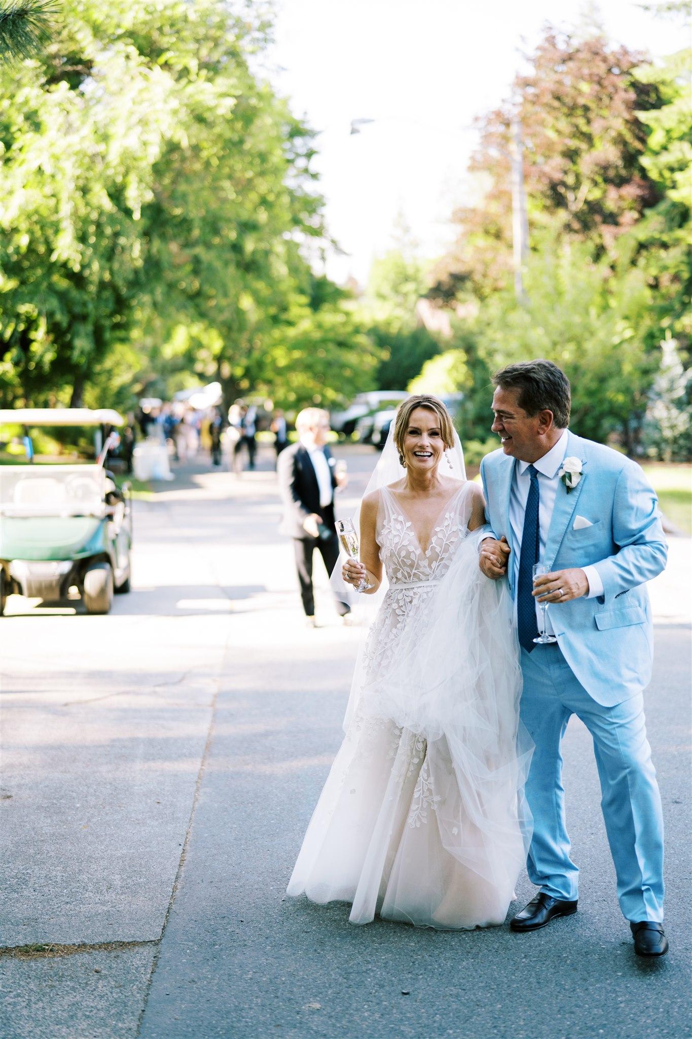 A Romantic Summer Wedding on Hayden Lake 51