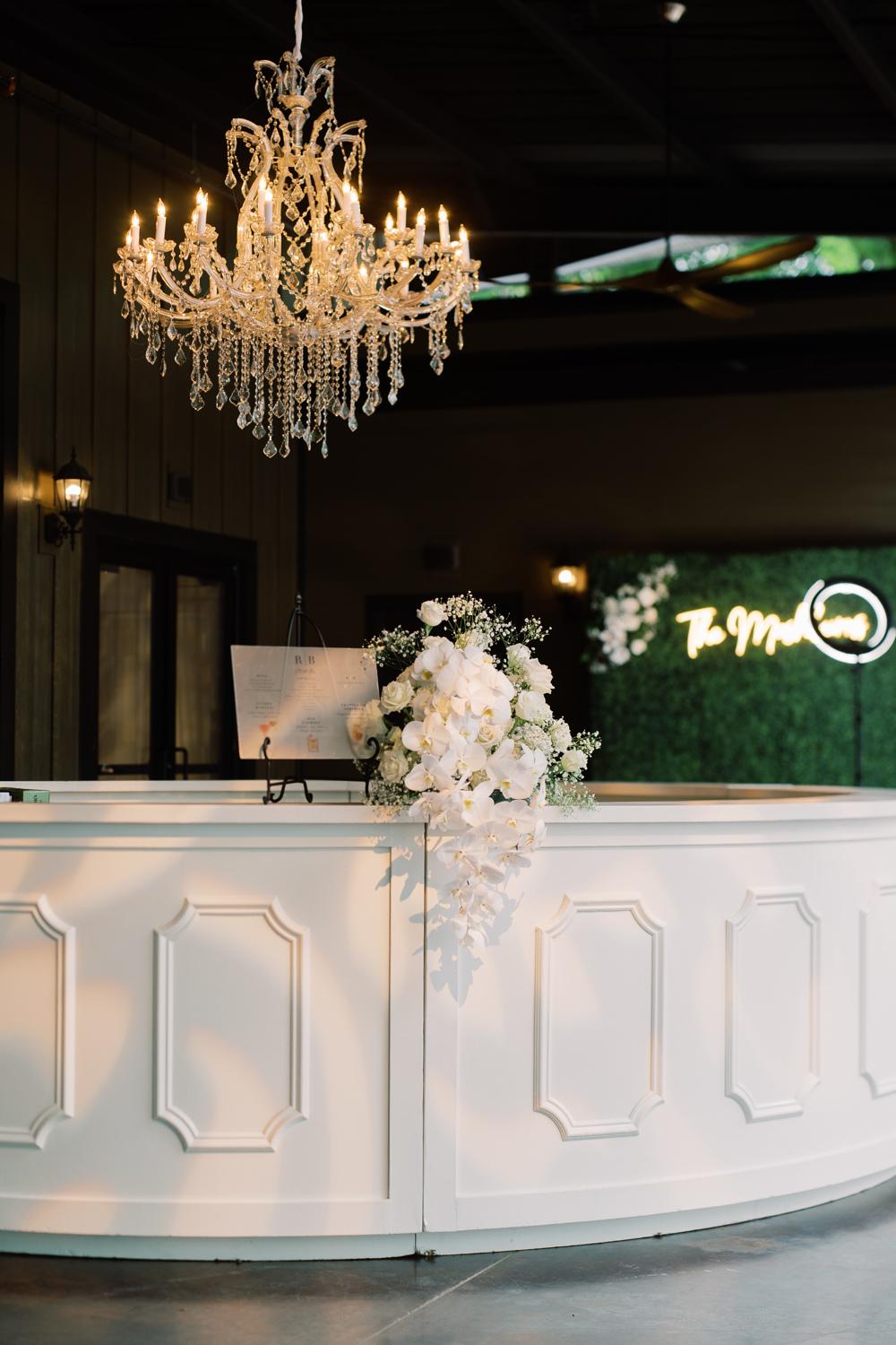 A Classic Spring Wedding at The Estate at Cherokee Dock 18