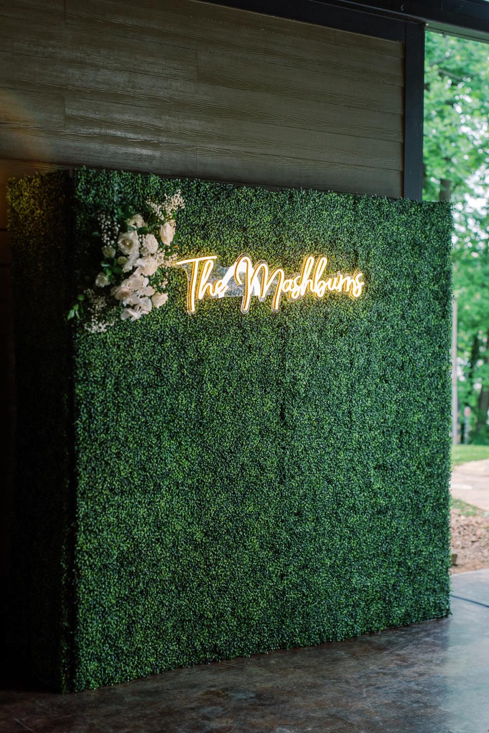 A Classic Spring Wedding at The Estate at Cherokee Dock 121