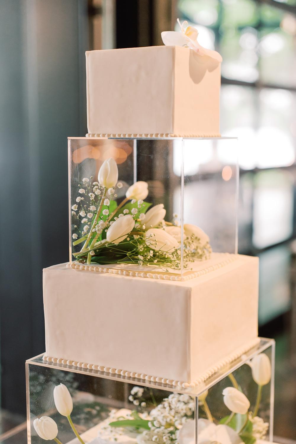 A Classic Spring Wedding at The Estate at Cherokee Dock 32