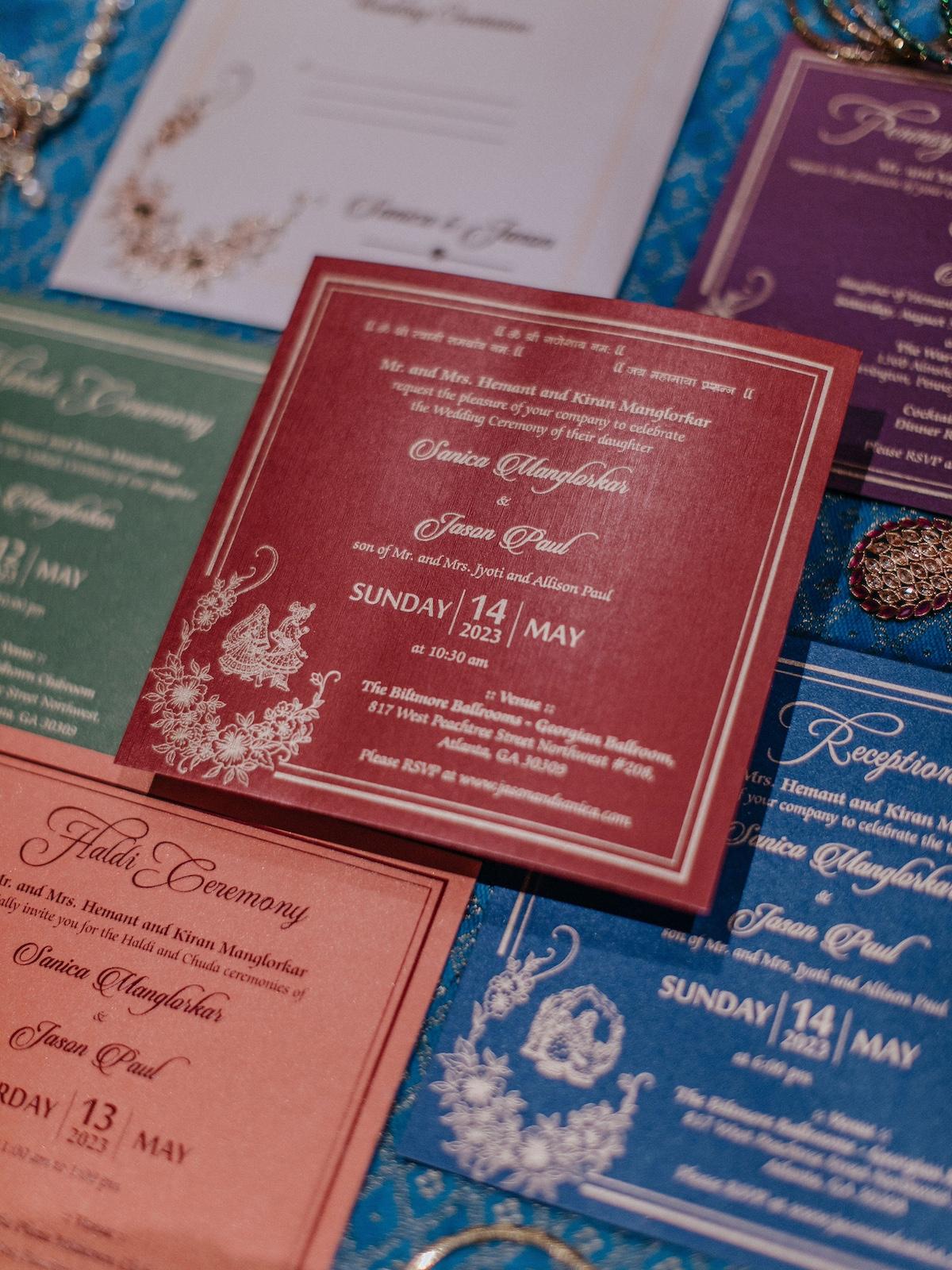 A Classic Spring Wedding at The Plaza Midtown Clubroom 34